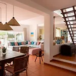 Retreat, Pool, Beach, Sintra Дом отдыха