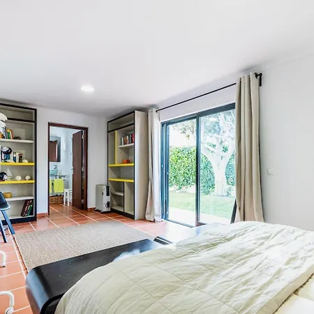 Retreat, Pool, Beach, Sintra Дом отдыха Коларес